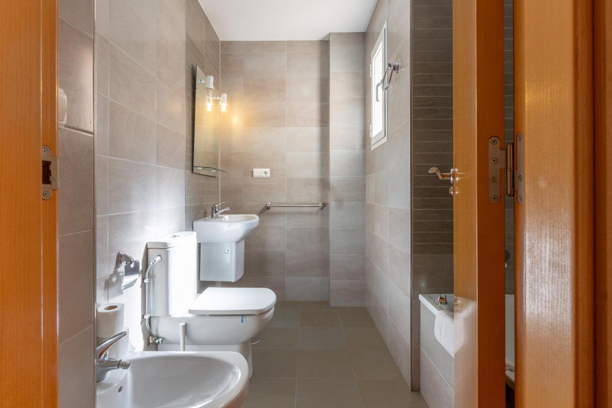 Apartamento Cerca Del Mar Y Aeropuerto Alicante Exterior photo